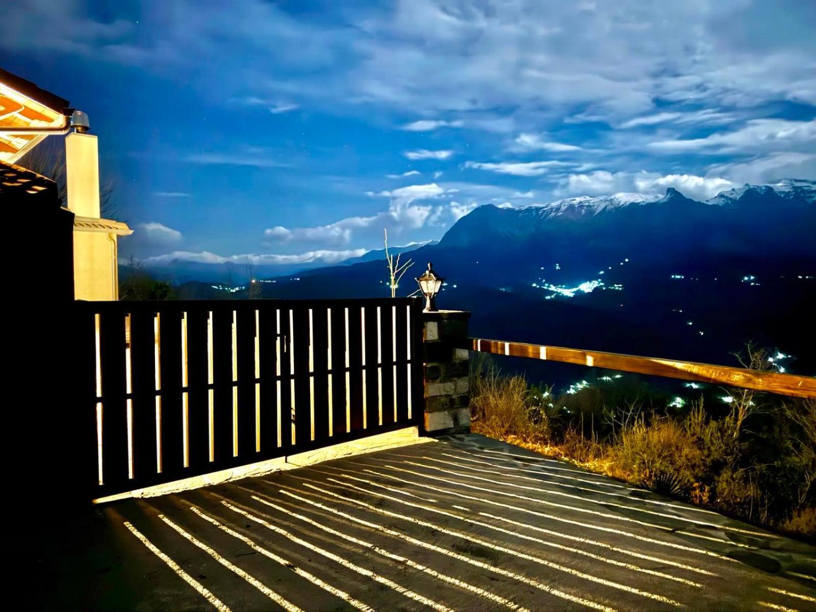 Tovouno Guest House Plaka  Exterior foto
