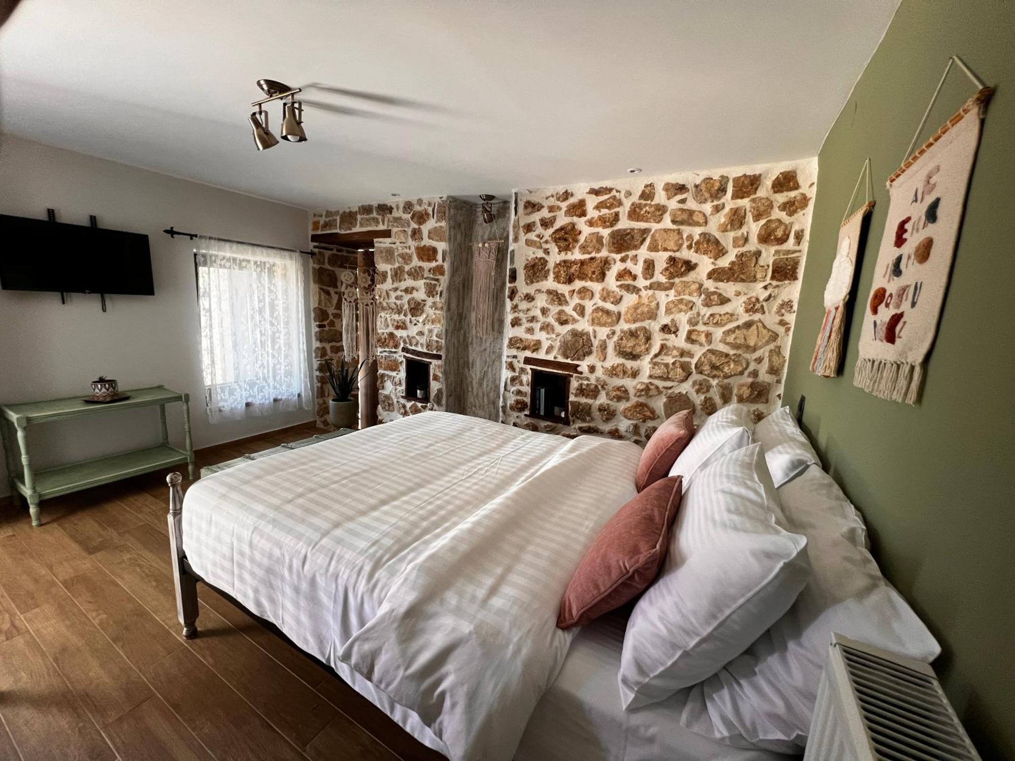 Tovouno Guest House Plaka  Exterior foto