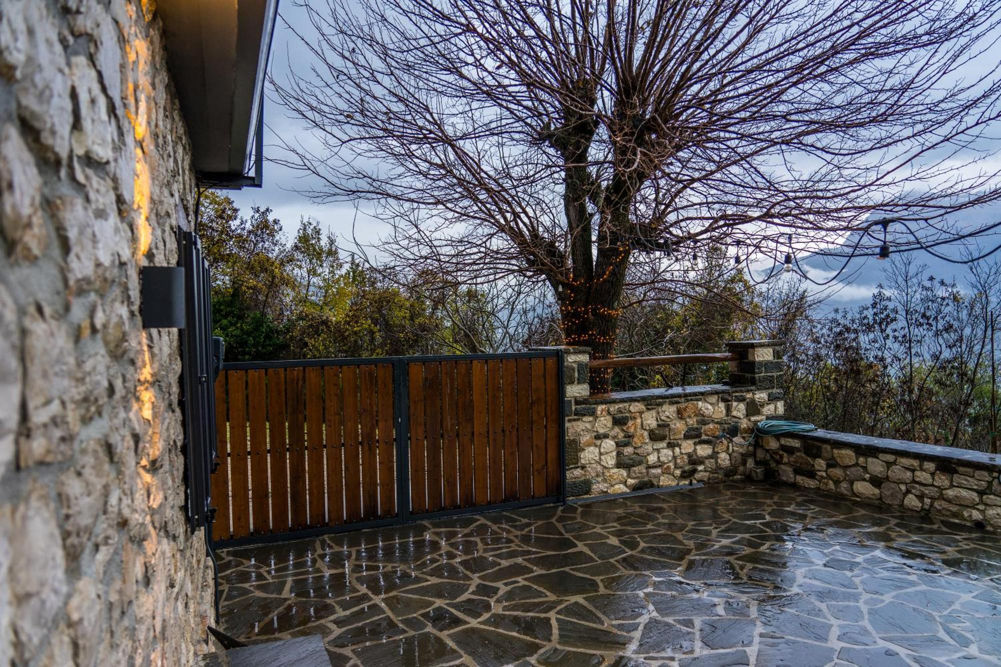 Tovouno Guest House Plaka  Exterior foto